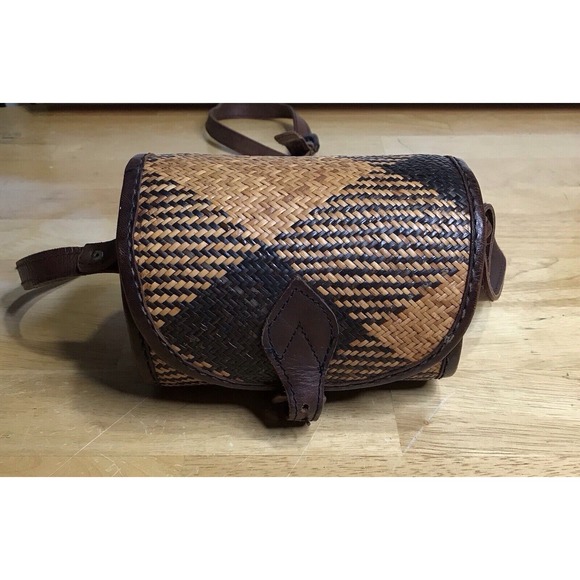 Small Unique Brown‎ Tan Wicker Rattan Style Shoulder Round Purse Handbag - Picture 3 of 14